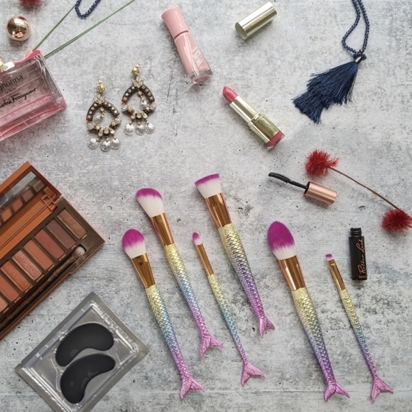 MERMAID pastel rainbow makeup brushes 6 piece set - Picture 7 of 7